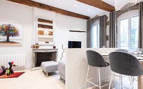Annecy Rent Lodge, Altaï